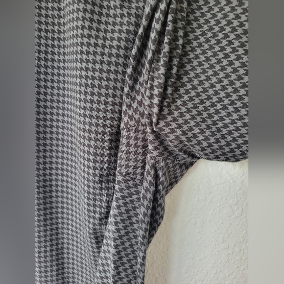 NWOT Hatch houndstooth leggings, medium - Picture 7 of 9